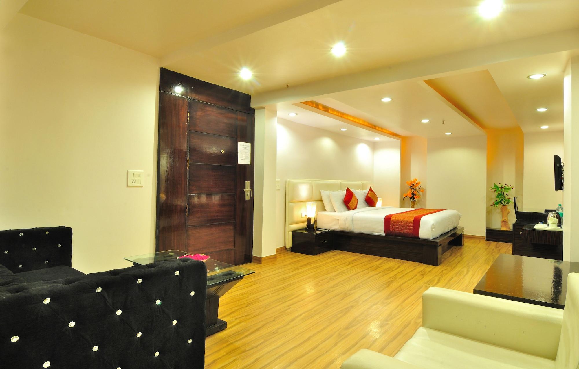 Hotel Elegance Nuova Delhi Esterno foto