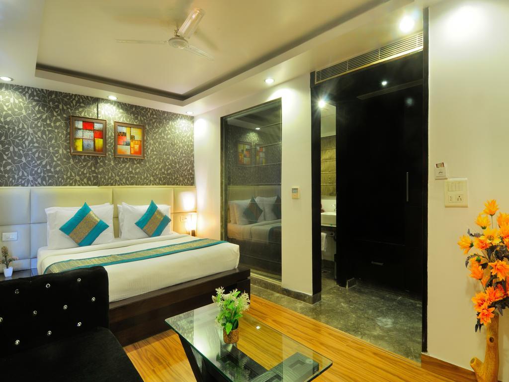 Hotel Elegance Nuova Delhi Esterno foto