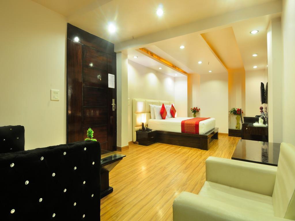 Hotel Elegance Nuova Delhi Esterno foto